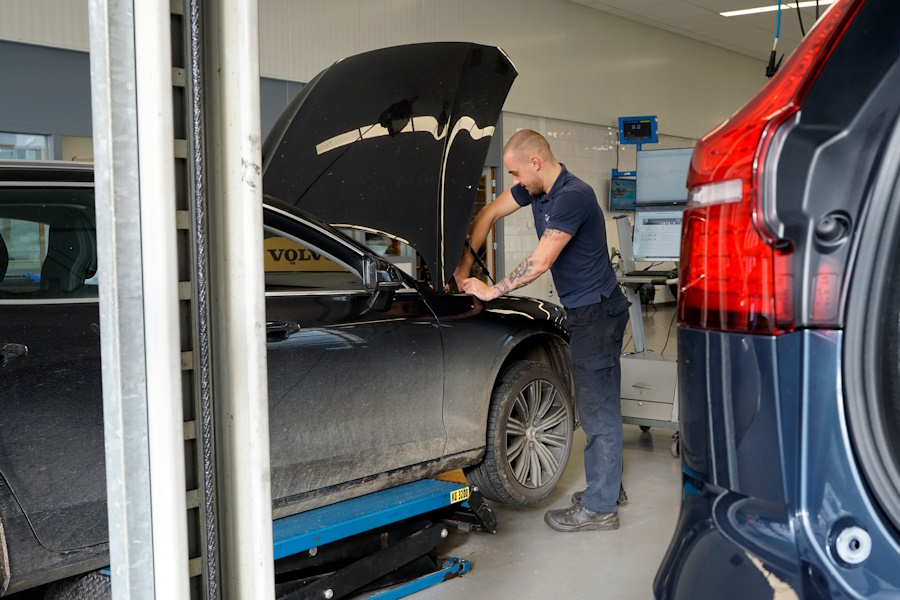 Voor vestiging Veghel zoeken wij een monteur in opleiding - BBL